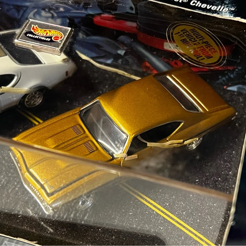 1998 Hot Wheels 30th Anniversary Muscle Cars Set 1 of 2 Collectible